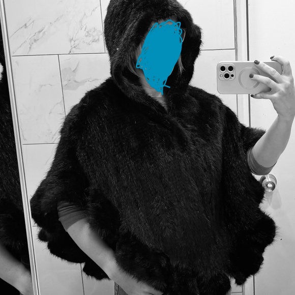 Black Mink Knitted Poncho Cape with Hood NWOT - Picture 4 of 10